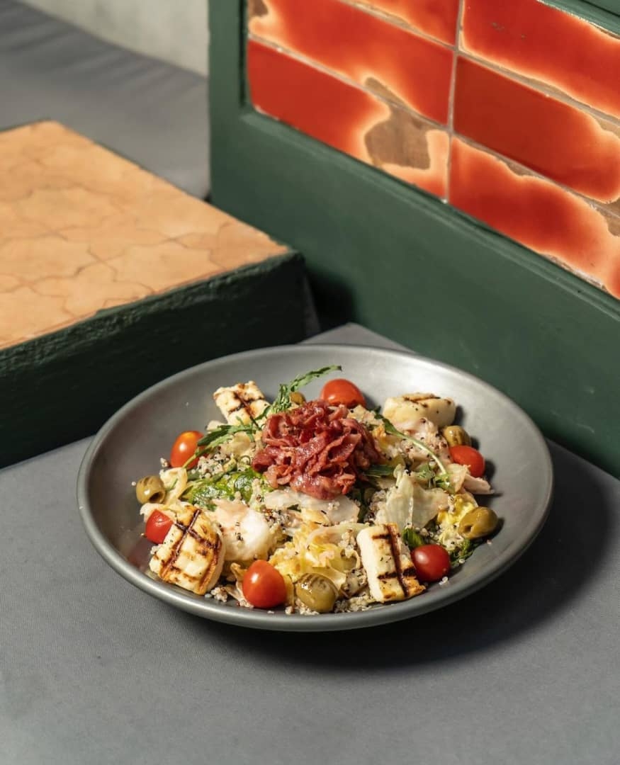 کافه رستوران تنتو