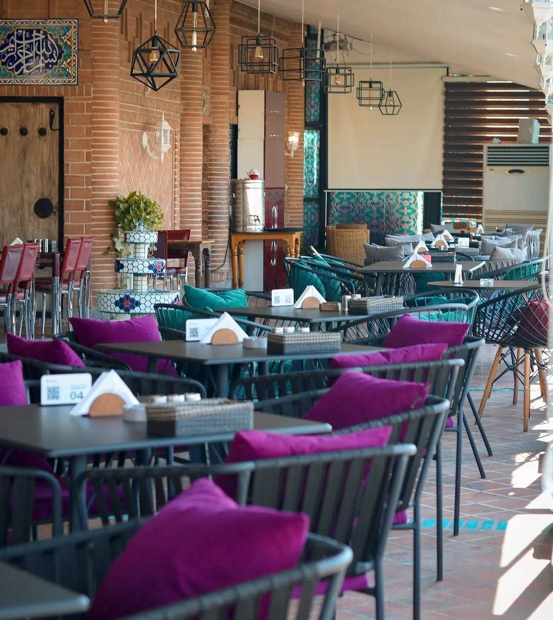 کافه رستوران آژمان لانژ