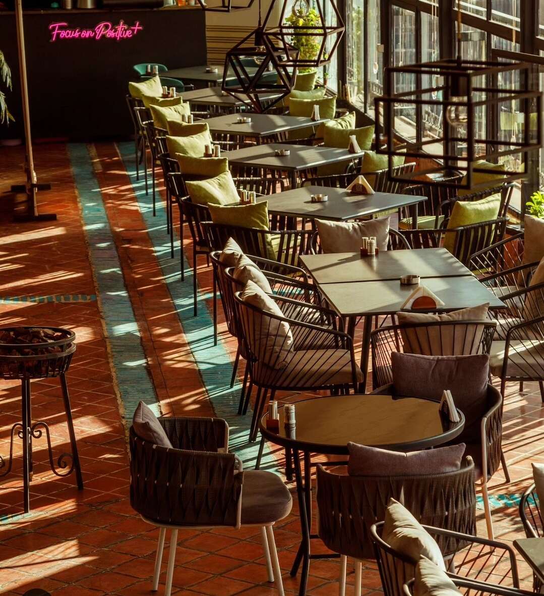 کافه رستوران آژمان لانژ