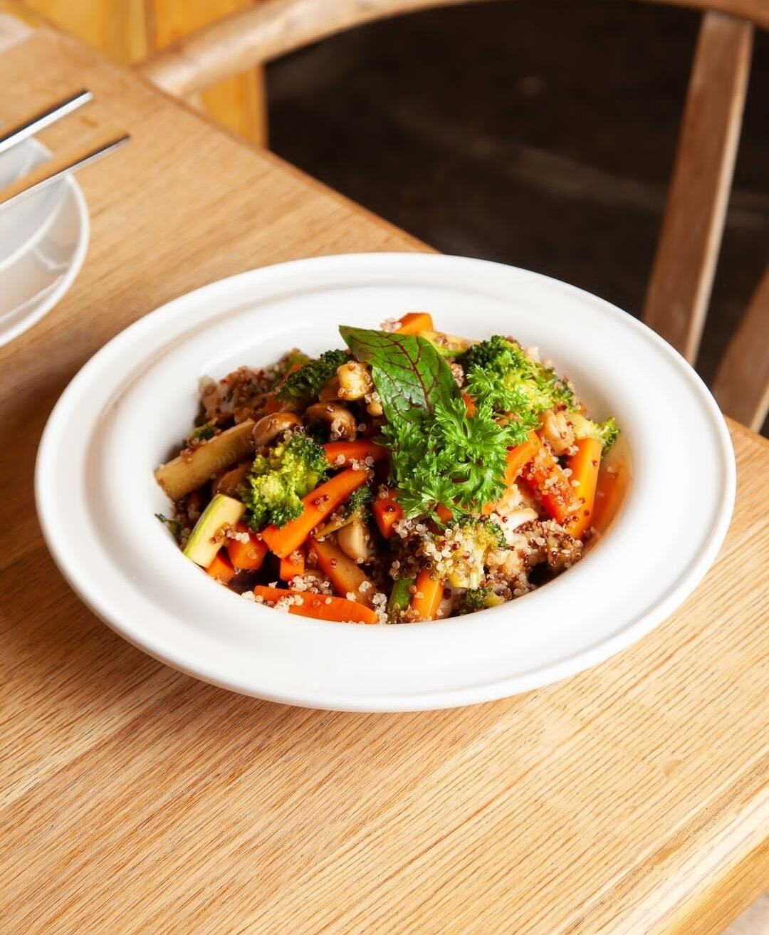 کافه رستوران دنجا