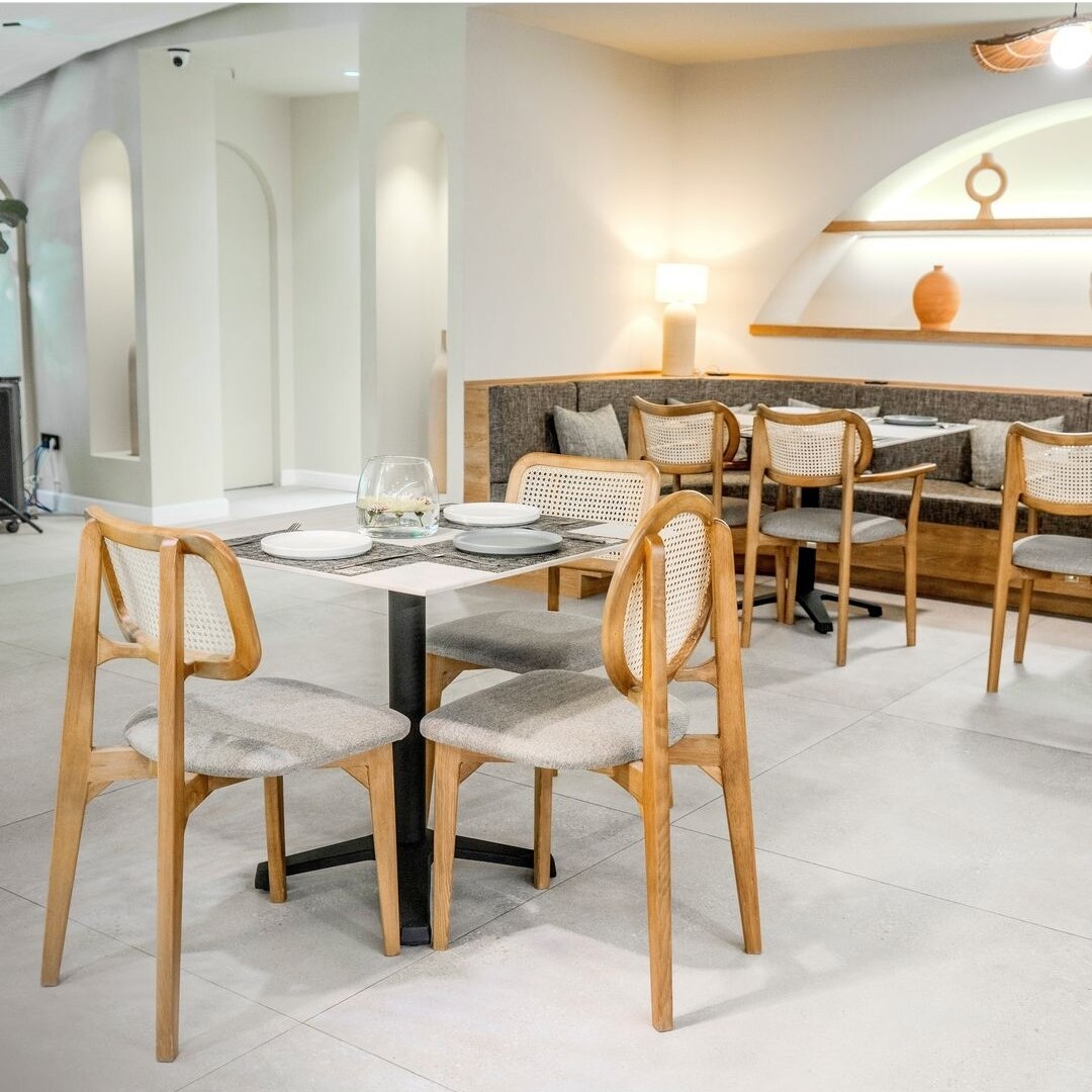 کافه رستوران مدیترانه ای اوسیس