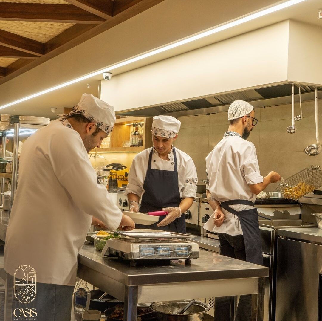 کافه رستوران مدیترانه ای اوسیس