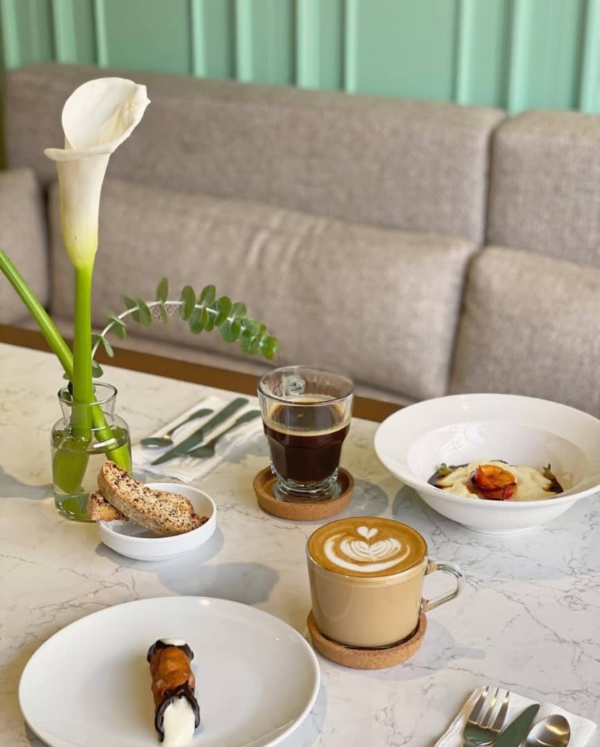 سالن اوستریا تهران