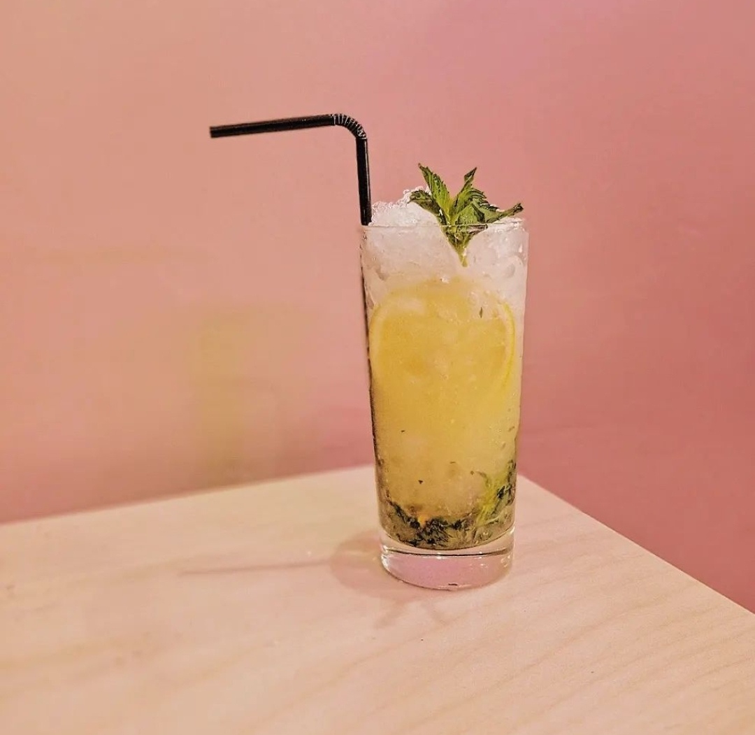 کافه رستری دارا