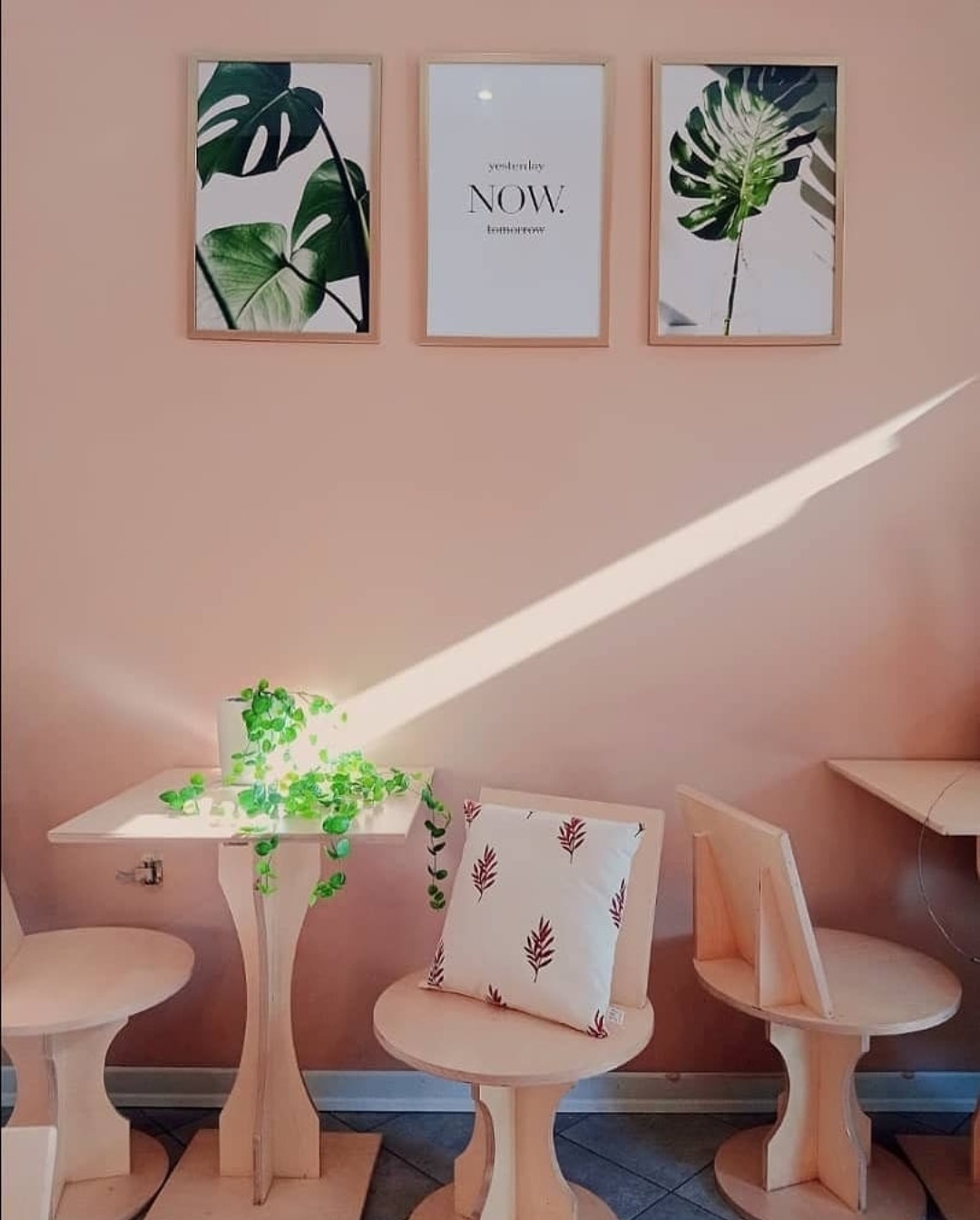 کافه رستری دارا