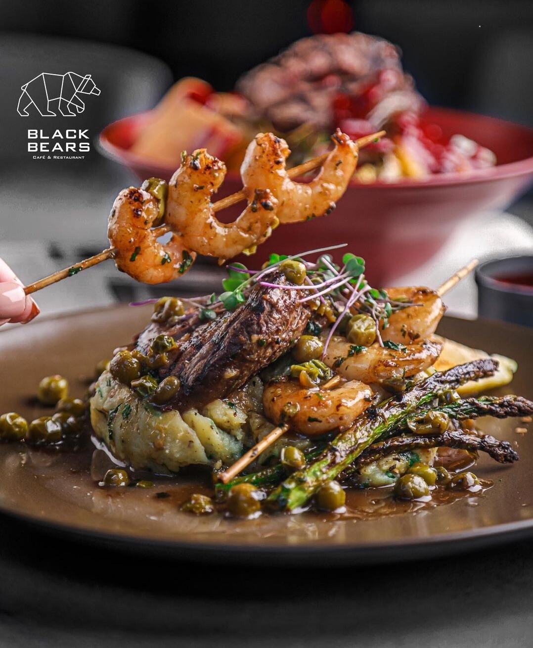 کافه رستوران بلک برز